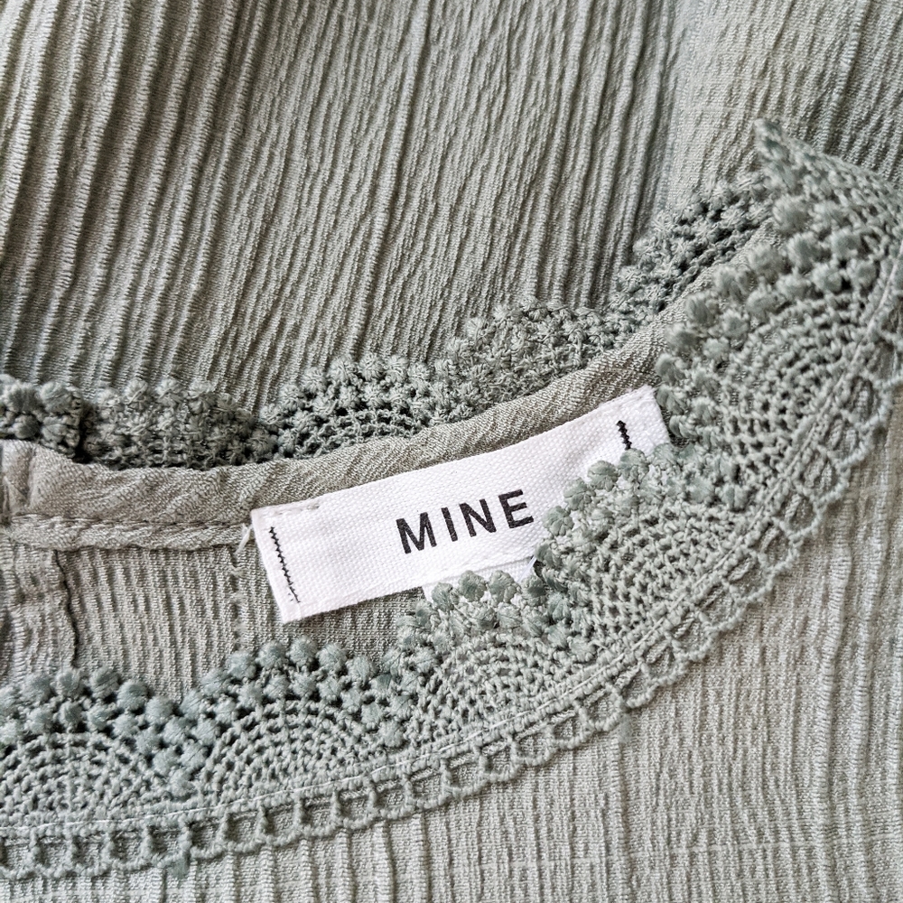 NWT Mine Sage Green Lace Accent Blouse - Picture 4 of 4